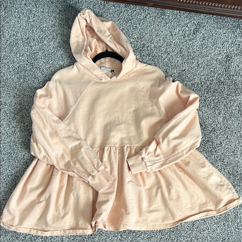 Peplum Hoodie in Soft Peach